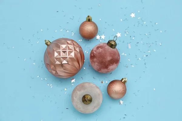 Mooie Kerstballen Pailletten Kleur Achtergrond — Stockfoto