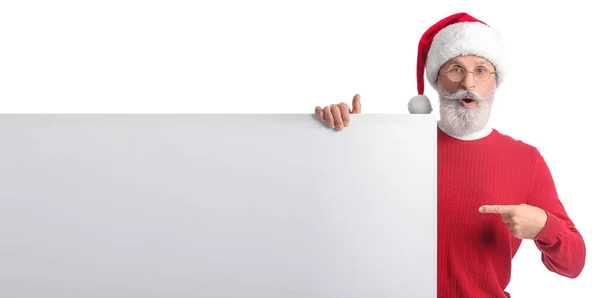 Здивований Санта Клаус Чистим Плакатом Ізольованим Білому — стокове фото