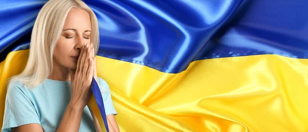 Praying Mature Woman Flag Ukraine — Stock Photo, Image
