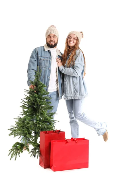 Young Couple Christmas Tree Shopping Bags White Background — Stock Photo, Image