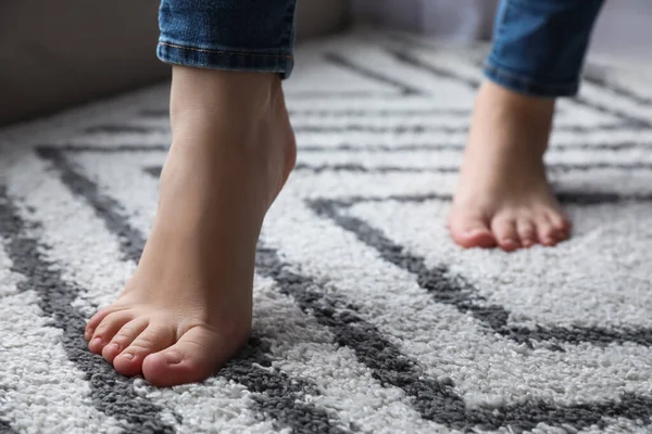 Female Bare Feet Carpet Closeup — Stock Photo, Image