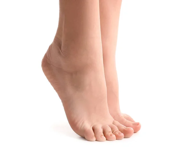 Weibliche Nackte Füße Auf Weißem Hintergrund — Stockfoto