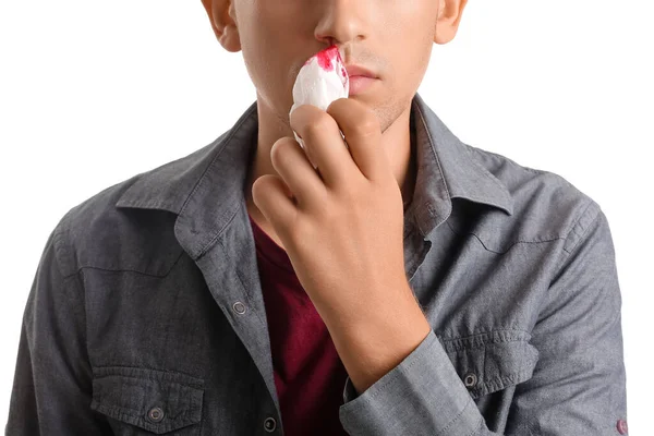 Jovem Com Sangramento Nasal Tecido Fundo Branco Close — Fotografia de Stock