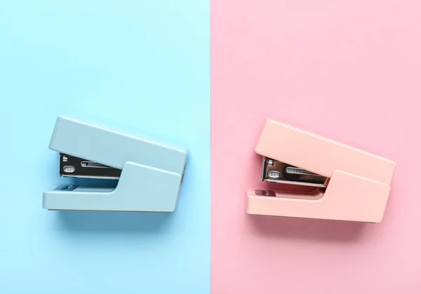 Office Staplers Color Background — Stock Photo, Image