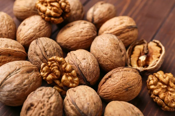 Whole Peeled Walnuts Wooden Background Closeup — Stock Photo, Image