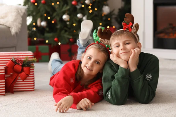 Happy Little Children Reindeer Horns Home Christmas Eve — Stock Photo, Image