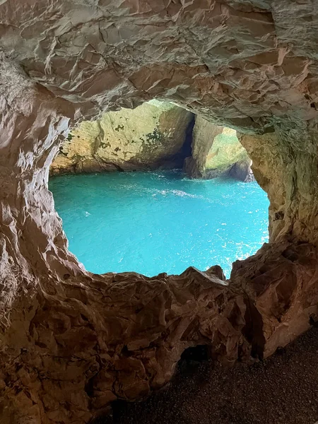 Jeskyně Čistou Mořskou Vodou — Stock fotografie