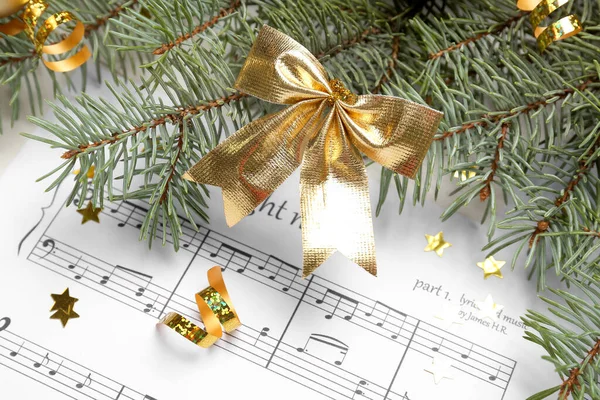Christmas Branches Bow Note Sheets Closeup — Stock Photo, Image
