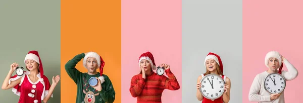 Set Van Mensen Met Klok Kleur Achtergrond Kerst Countdown Concept — Stockfoto