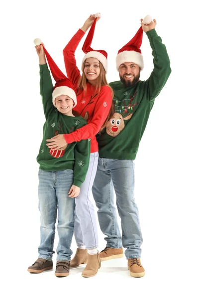 Pais Felizes Com Seu Filho Chapéus Papai Noel Fundo Branco — Fotografia de Stock