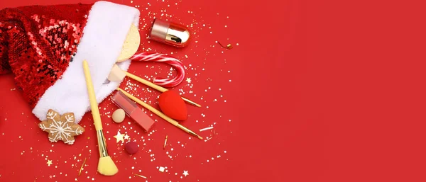 Santa Hat Makeup Cosmetics Red Background Space Text — Stock Photo, Image