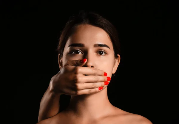 Hand Covering Mouth Young Woman Dark Background Censorship Concept — Stock Photo, Image