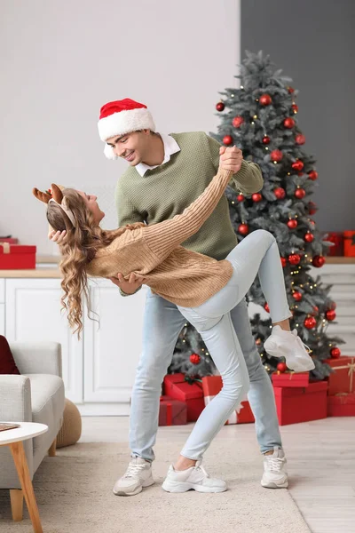 Loving Couple Dancing Kitchen Christmas Eve — Stock Photo, Image
