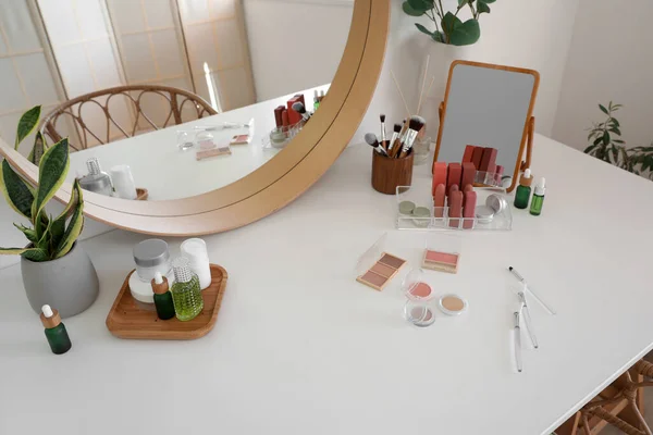 Verschillende Cosmetische Producten Accessoires Tafel Kamer — Stockfoto