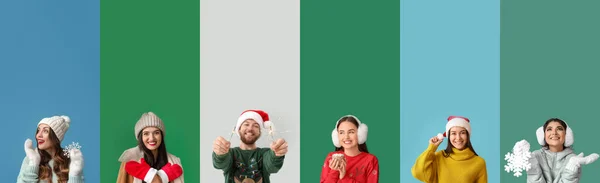Skupina Šťastných Mladých Lidí Čeká Vánoce Barevném Pozadí — Stock fotografie