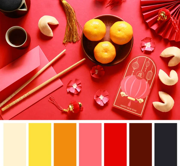 Komposition Mit Chinesischen Symbolen Auf Rotem Hintergrund Unterschiedliche Farbmuster — Stockfoto