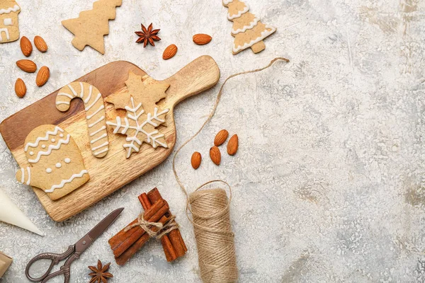 Composition Tasty Christmas Cookies Spices Rope Light Background — Stock Photo, Image