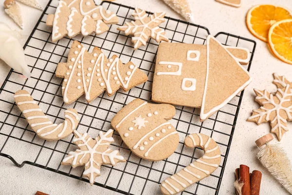 Grid Tasty Christmas Cookies Light Background Closeup — Stock Photo, Image
