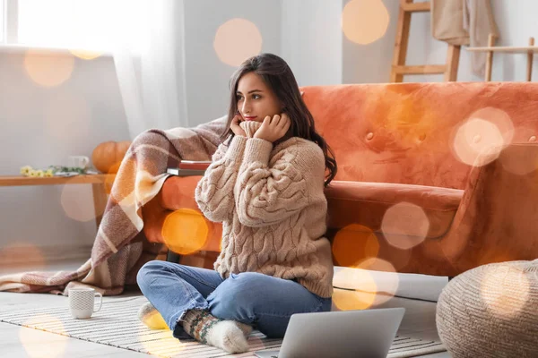 Beautiful Young Woman Warm Sweater Resting Home — Stock Photo, Image