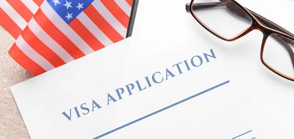 签证申请表和表格上的Usa标志 移民概念 — 图库照片