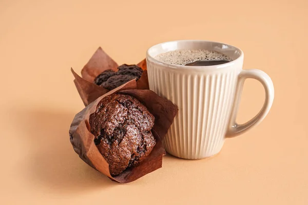 Tasty Chocolate Muffins Cup Coffee Color Background — Stock Photo, Image