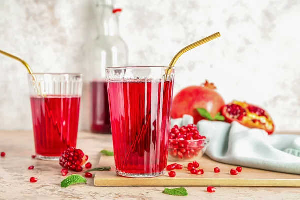 Glasses Fresh Pomegranate Juice Table — Stock Photo, Image