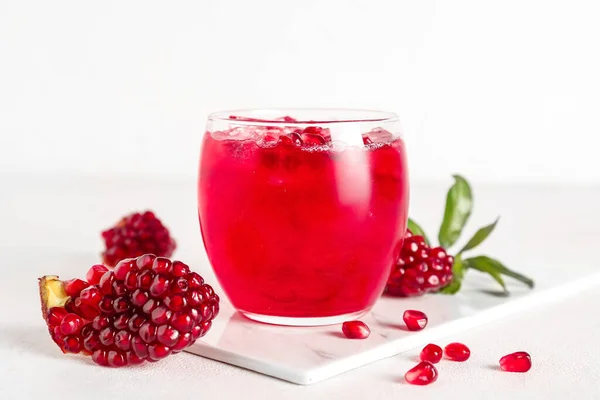 Glass Cold Pomegranate Juice Light Background — Stock Photo, Image