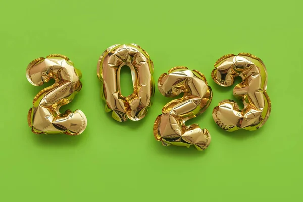 Figure 2023 Made Foil Balloons Green Background — Stock Photo, Image