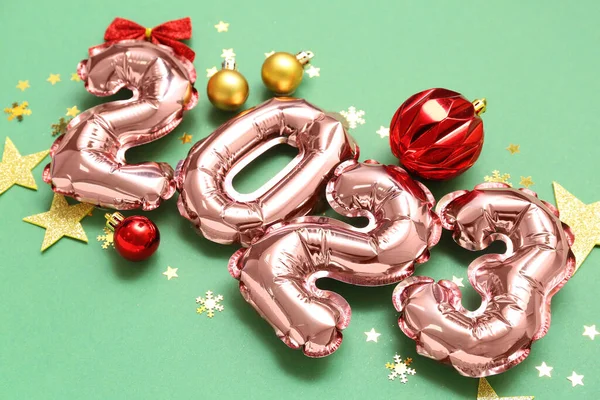 Figure 2023 Made Balloons Christmas Decorations Green Background Closeup — Stock Photo, Image