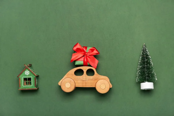 Toy Car Gift Christmas Tree House Figure Green Background — Stock Photo, Image
