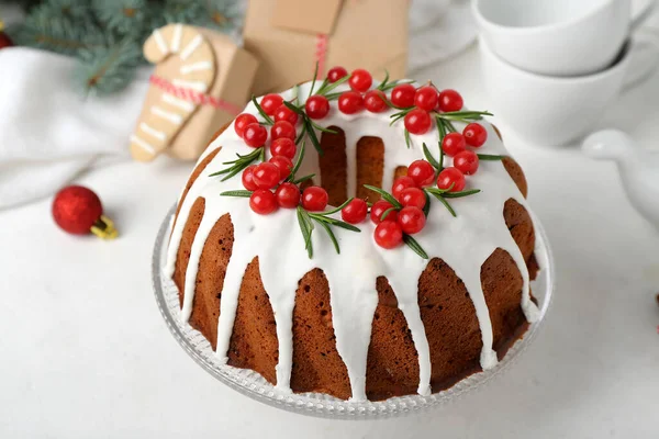 Support Dessert Avec Gâteau Noël Traditionnel Sur Table Lumineuse — Photo