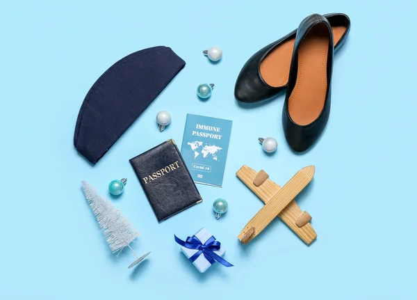 Stewardess Accessories Christmas Decor Gift Blue Background — Stock Photo, Image