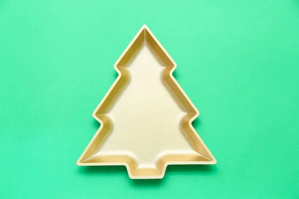 Hermoso Plato Forma Árbol Navidad Sobre Fondo Verde —  Fotos de Stock