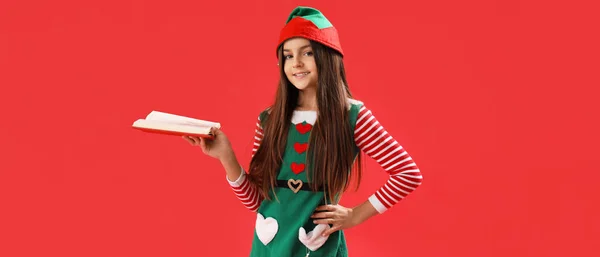 Elf Kostümü Içinde Sevimli Bir Kız Kırmızı Arka Planda Bir — Stok fotoğraf