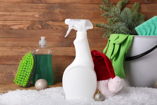 Bottle Detergent Christmas Balls Santa Hat Snow Wooden Wall — Stock Photo, Image