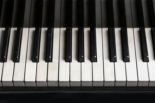 클래식 그랜드 피아노의 클로즈업 — 스톡 사진