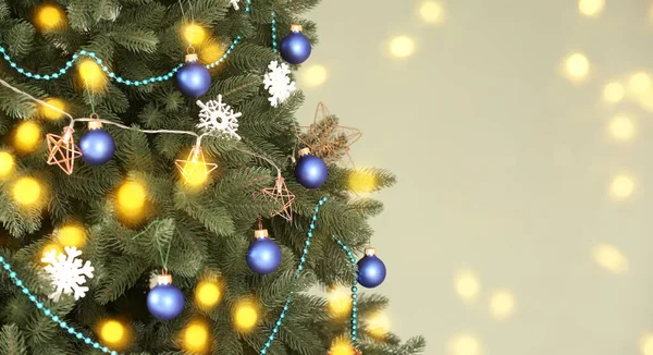 Bela Árvore Natal Fundo Luz Com Espaço Para Texto Close — Fotografia de Stock