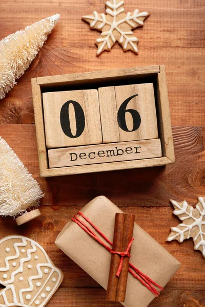 Cube Calendar Date December Christmas Trees Cookies Gift Wooden Background — Stock Photo, Image