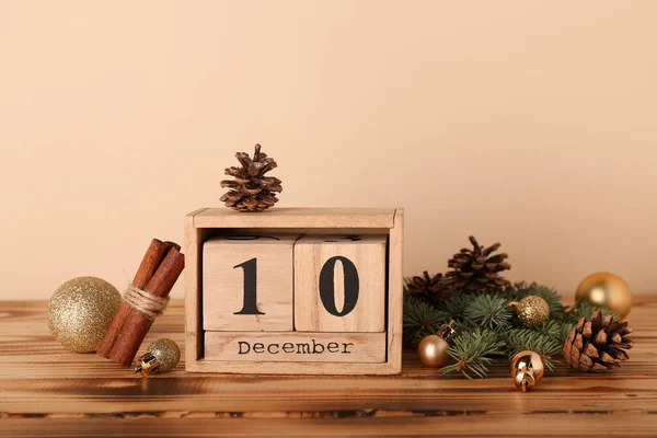 Cube Calendar Date December Christmas Decor Cinnamon Table Beige Wall — Stock Photo, Image