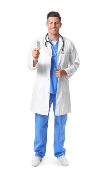 Médico Masculino Com Vitaminas Fundo Branco — Fotografia de Stock