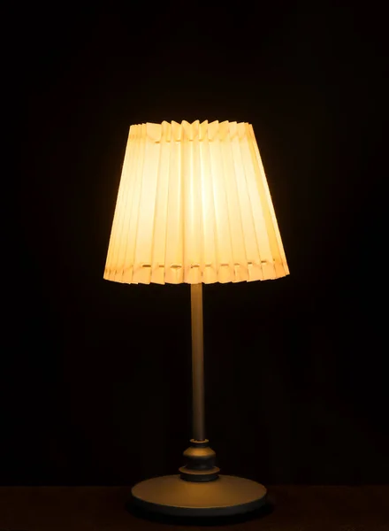 Lâmpada Brilhante Elegante Fundo Preto — Fotografia de Stock
