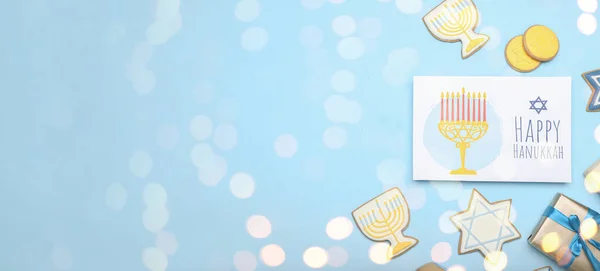 Különböző Szimbólumok Hanukkah Üdvözlőkártya Világoskék Háttérrel Helyet Szöveges — Stock Fotó