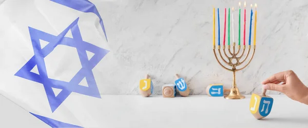 Колаж Ізраїльського Прапора Менорою Дрейдлом Хануки — стокове фото