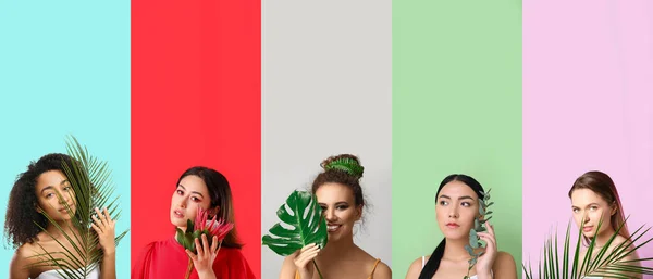 Grupp Vackra Unga Kvinnor Med Tropiska Blad Och Blomma Färg — Stockfoto