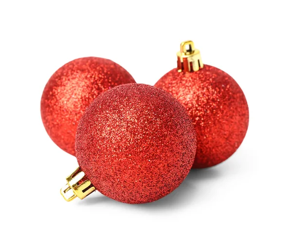 白い背景に赤いクリスマスボール — ストック写真