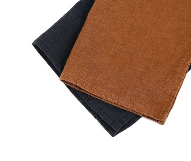 Beyaz arka planda mutfak peçeteleri, yakın plan