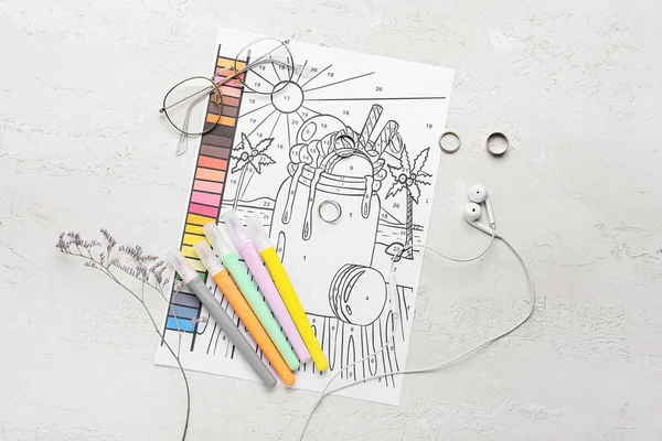Kolorowanki Długopisy Okulary Słuchawki Pierścienie Białym Tle — Zdjęcie stockowe