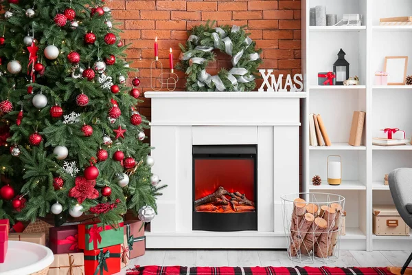 Interior Living Room Fireplace Christmas Wreath Fir Tree — Stock Photo, Image