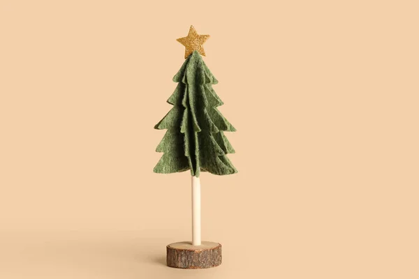Stylová Plsť Vánoční Strom Barevném Pozadí — Stock fotografie