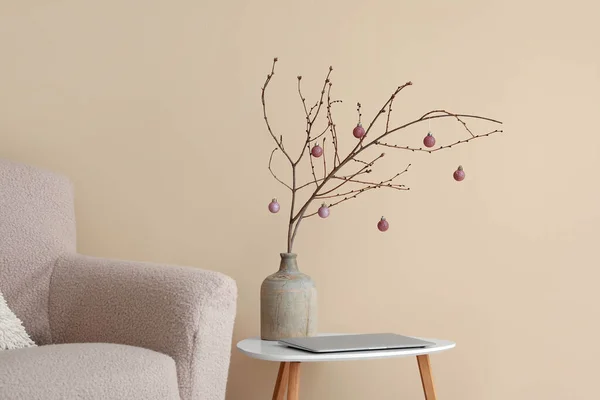 Tree Branches Christmas Balls Vase Laptop Table Beige Wall — Stock Photo, Image